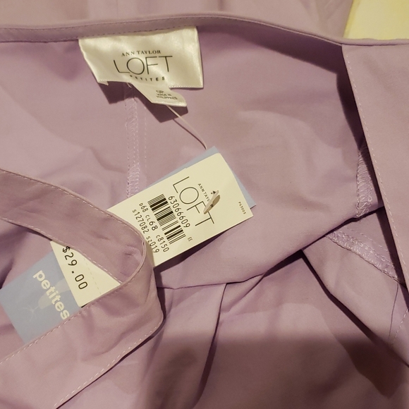 NWT sleeveless lilac top. - Picture 5 of 5